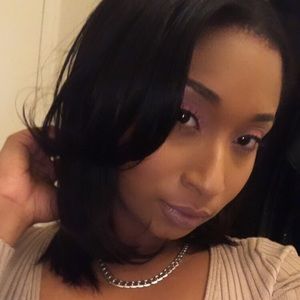 Meet your Posher, Linia